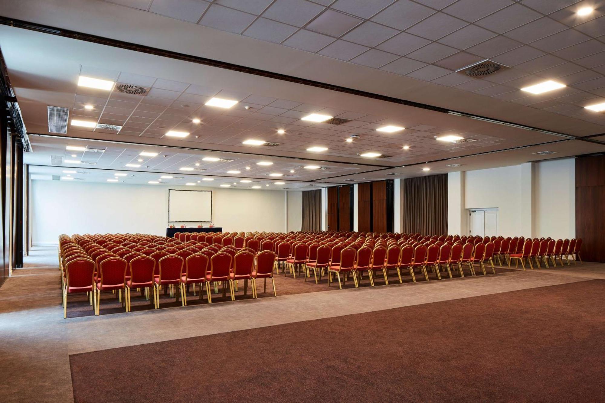 Tivoli Carvoeiro Hotel Carvoeiro  Ngoại thất bức ảnh The main conference room