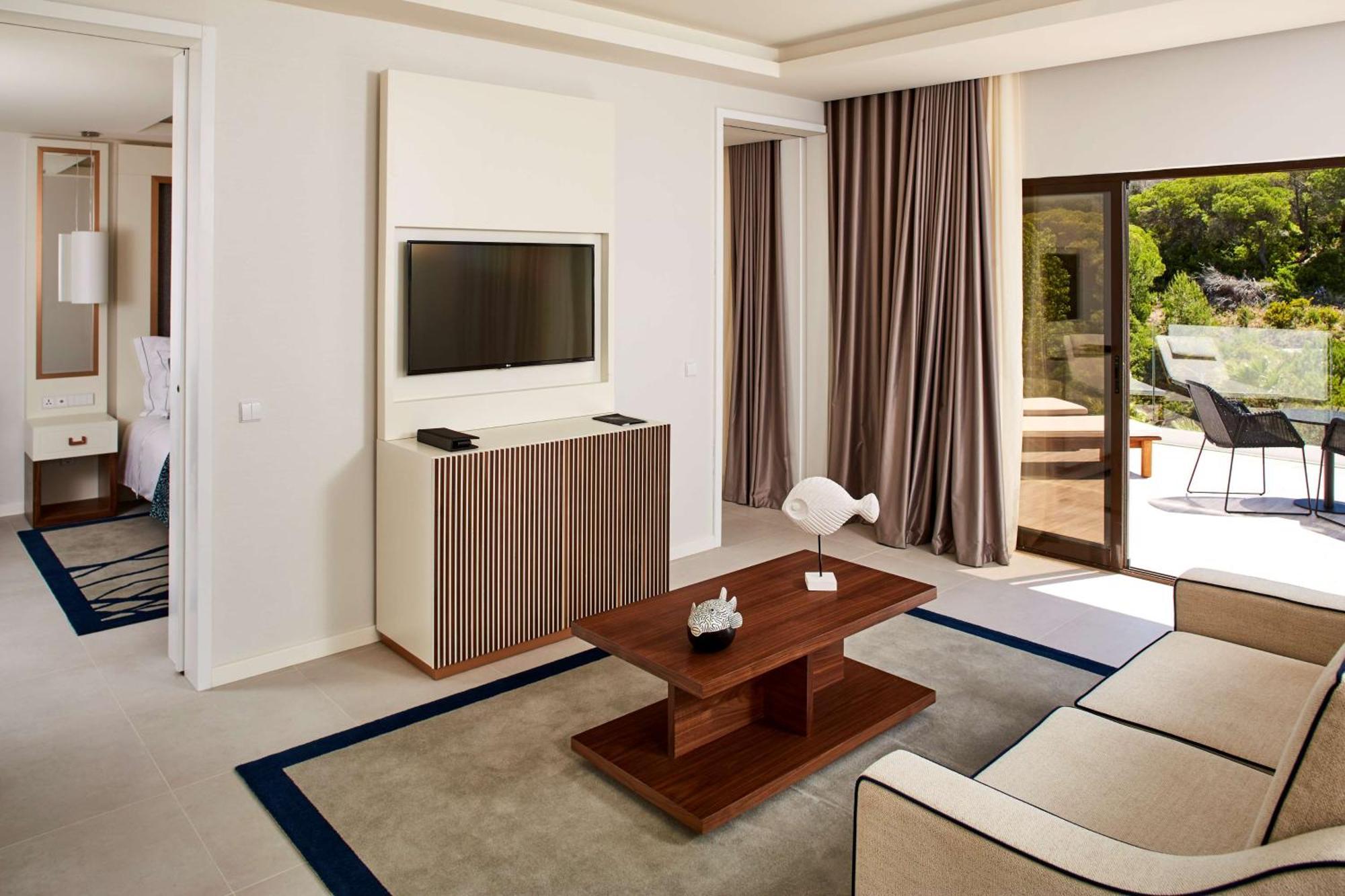 Tivoli Carvoeiro Hotel Carvoeiro  Ngoại thất bức ảnh A living room at the Four Seasons Hotel