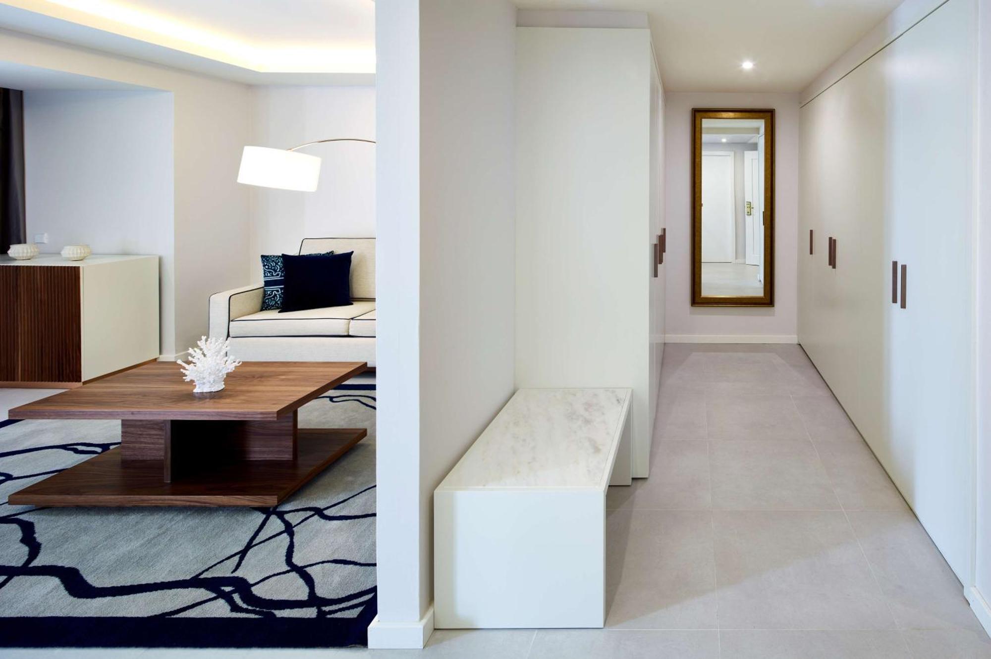 Tivoli Carvoeiro Hotel Carvoeiro  Ngoại thất bức ảnh Interior of a suite at the Mandarin Oriental, Munich