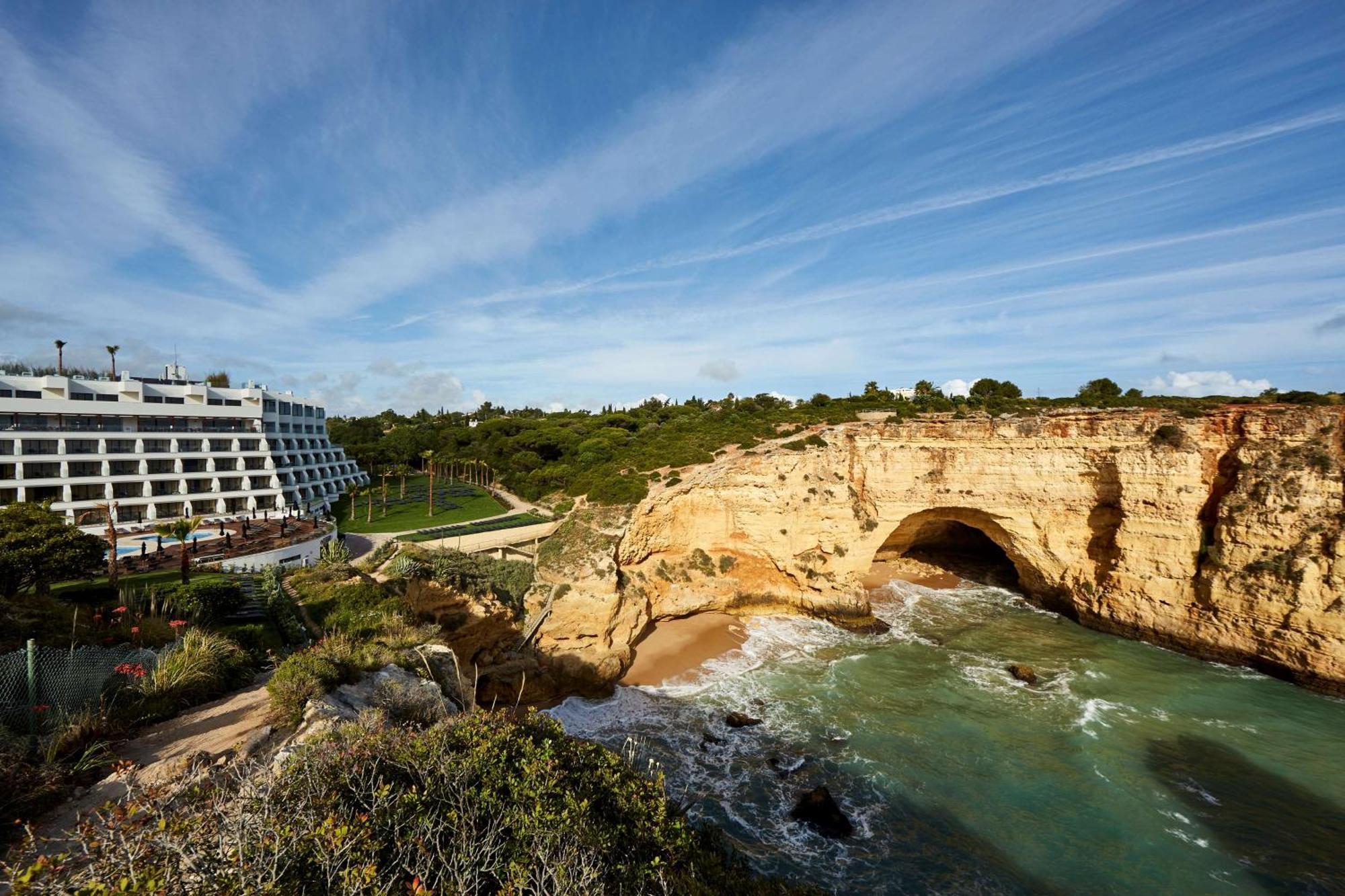 Tivoli Carvoeiro Hotel Carvoeiro  Ngoại thất bức ảnh The cliff-top hotel